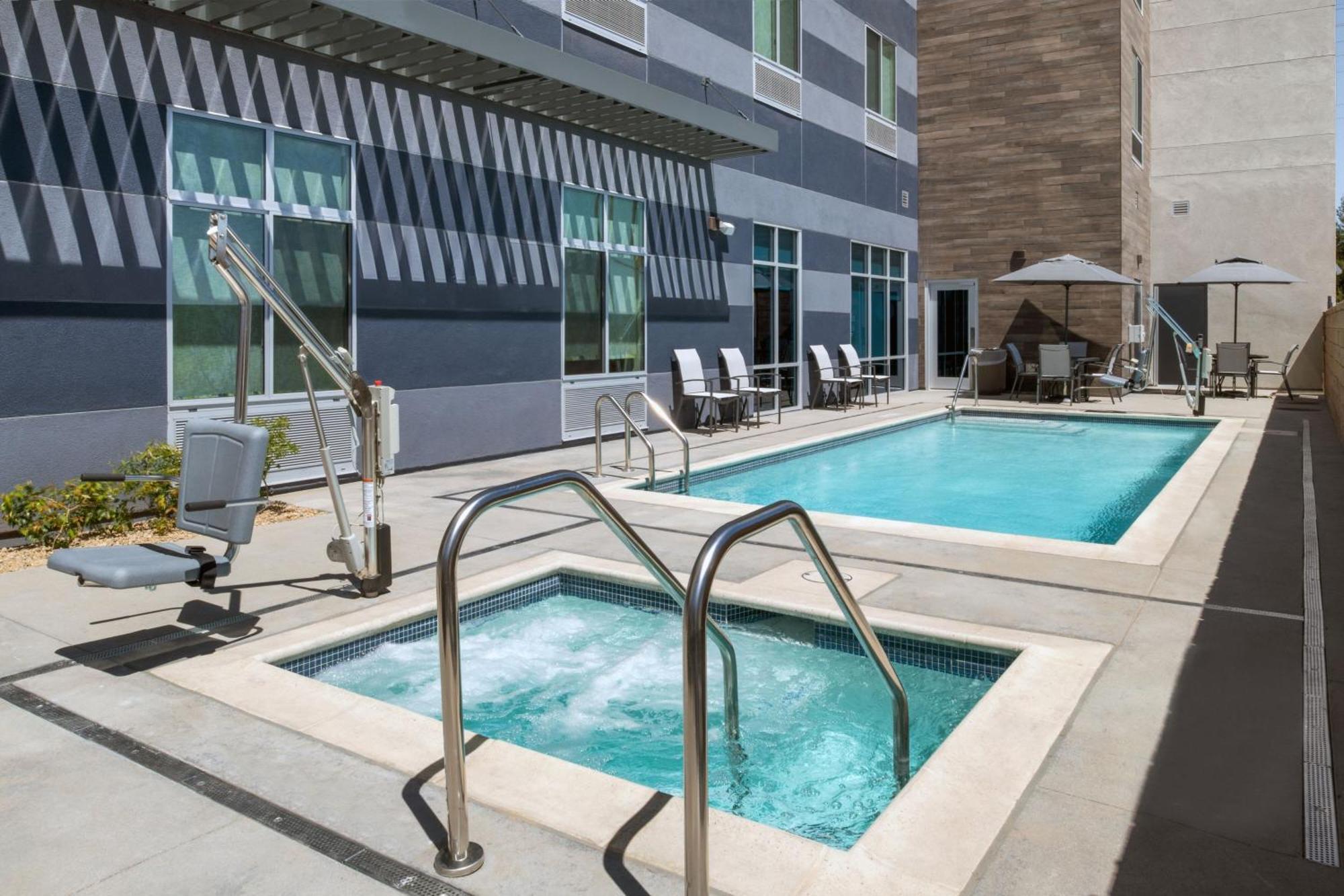 Fairfield By Marriott Inn & Suites Victorville Exterior foto